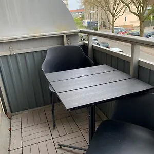 Apartment 300 M To Metro: 5 Min Airport/12 Min C, Copenhagen
